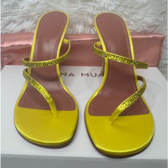 NIB Amina Muaddi Satin Yellow Crystal Slipper Mules Heels sz 7.5 - Picture 2 of 5